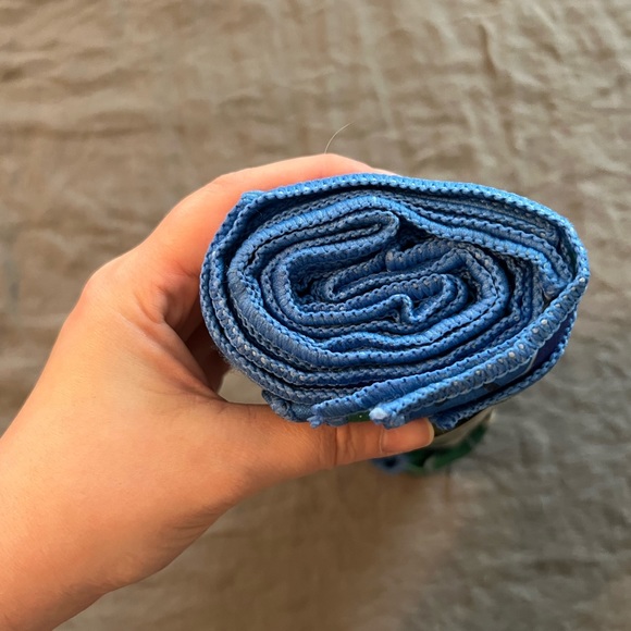 (1) RHODE X Target — Quick Dry Reversible Beach Towel - Picture 4 of 7